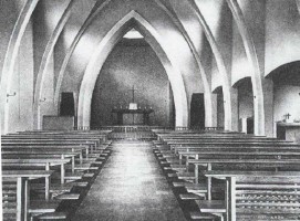 L'intérieur de la chapelle des Capucins avant la fermeture du couvent.