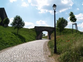 Le chemin d'accès à la citadelle de Bitche.