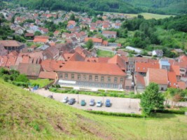 L'ancien hôpital militaire Rocca vu depuis le plateau de la citadelle.