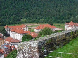 Construit durant l'annexion de 1871 à 1918, le quartier Jouart constitue un ensemble exceptionnel de casernes, désaffectées depuis le milieu des années 1990.