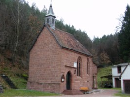 La chapelle Notre-Dame-de-Bon-Secours de Mouterhouse est construite en 1505.