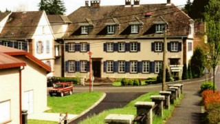 La maison de vacances est située à l'emplacement de l'ancienne chapelle des forges.