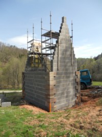 La chapelle est reconstruite en 2012.