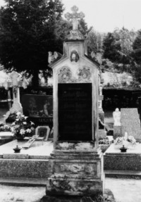 La tombe de la famille Müller est érigée vers 1875.