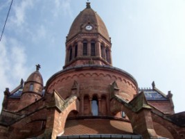 Le chevet de l'église Saint-Louis.