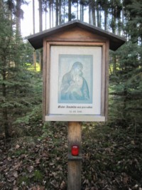 La Vierge à l'Enfant est représentée.