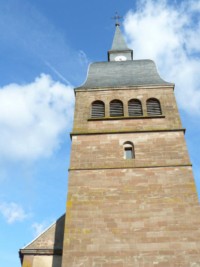 Le clocher de l'église Saint-Rémi.