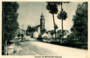 Le village de Bettviller en 1936, travers&eacute; par la Bickenalb.