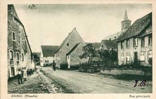 Le village de Bining au début du XXe siècle.