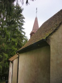 L'arrière de la chapelle Sainte-Vérène, du côté de la forêt.
