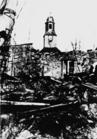 La chapelle du village en 1945, après les bombardements.