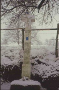 Une croix de chemin est élevée sur la colline du Hartzberg et rappelle la mort tragique de Pierre Druar à cet endroit en 1778.