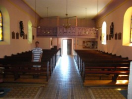 Vue intérieure de la chapelle d'Urbach, vers la tribune.