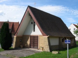 La chapelle de la Sainte-Famille est reconstruite après la dernière guerre.