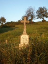 Une croix de chemin, élevée par la famille Wilbert-Weibel, se situe rue Saint-Joseph.