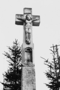 Le croisillon de la croix (photographie du service régional de l'inventaire de Lorraine).