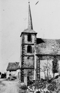 Les abords de l'église Saint-Wendelin en 1945.
